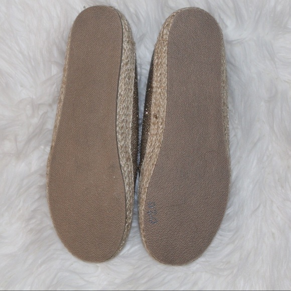 Cliffs by White Mountain shimmering gold shoes - Picture 3 of 4